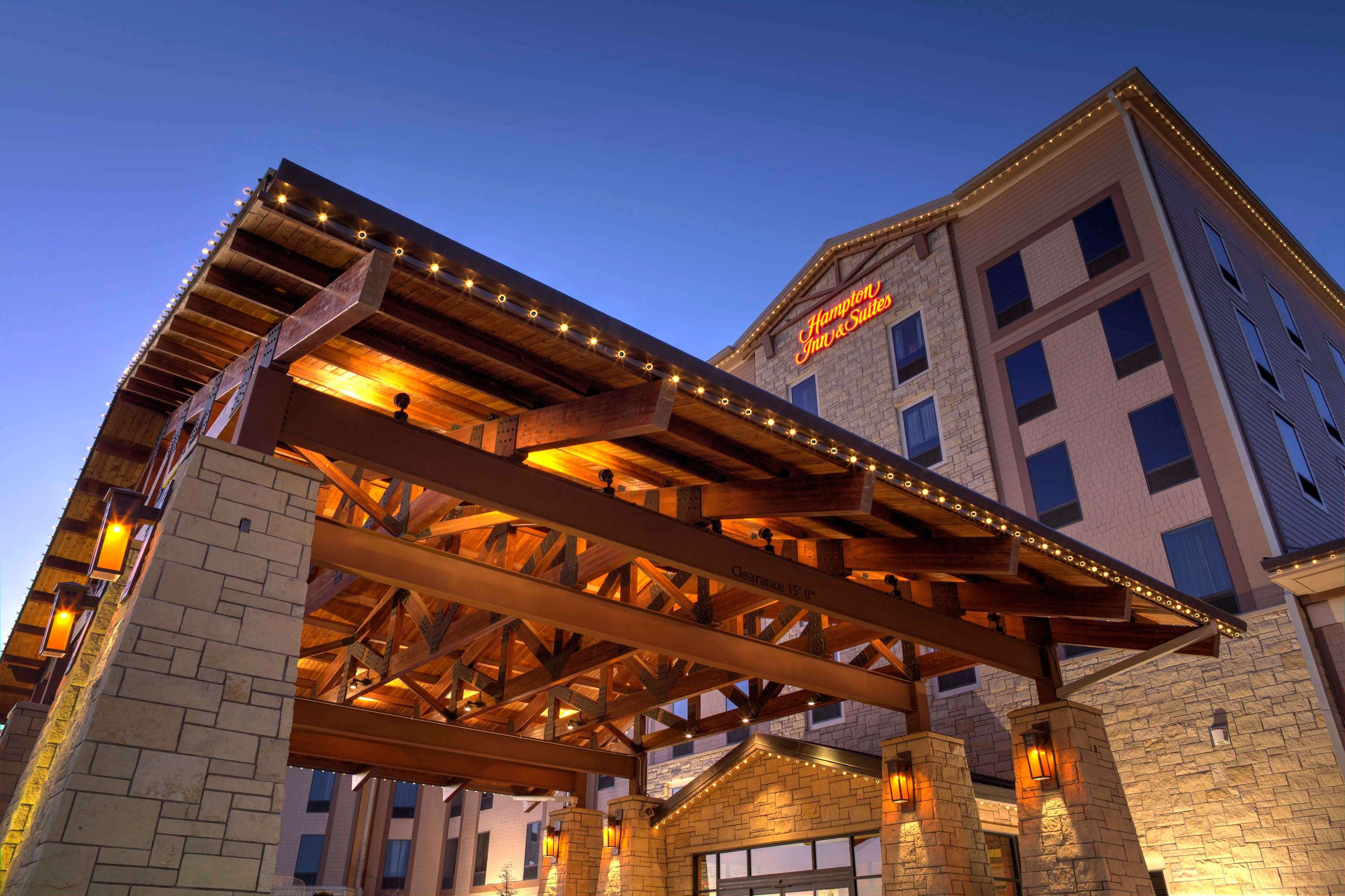Hampton Inn at Kansas Star Casino Hospitality Schwerdt Design Group